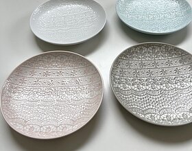 チュールレース　中皿のイメージ